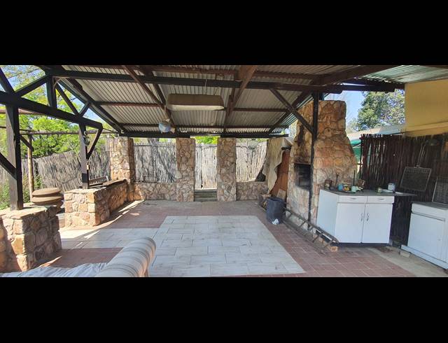 3 BEDROOM HOUSE FOR SALE IN RENSBURG